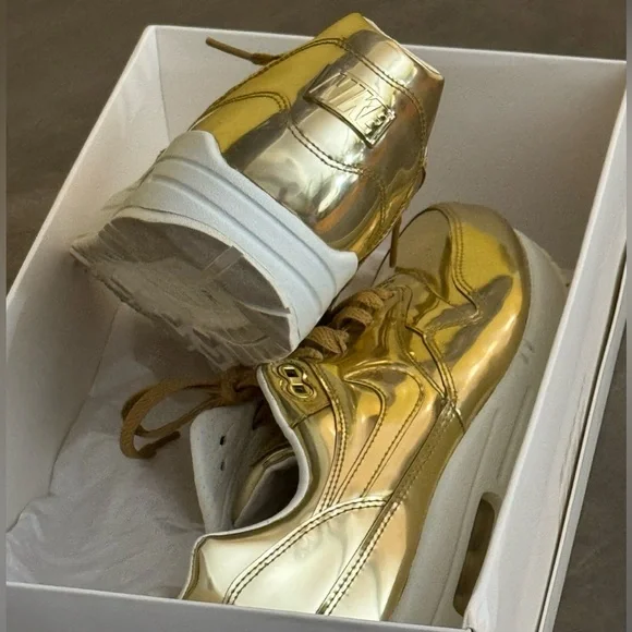 Nike WMNS Air Max 1 SP Liquid Gold Sneakers (616170-700) - Picture 8 of 10